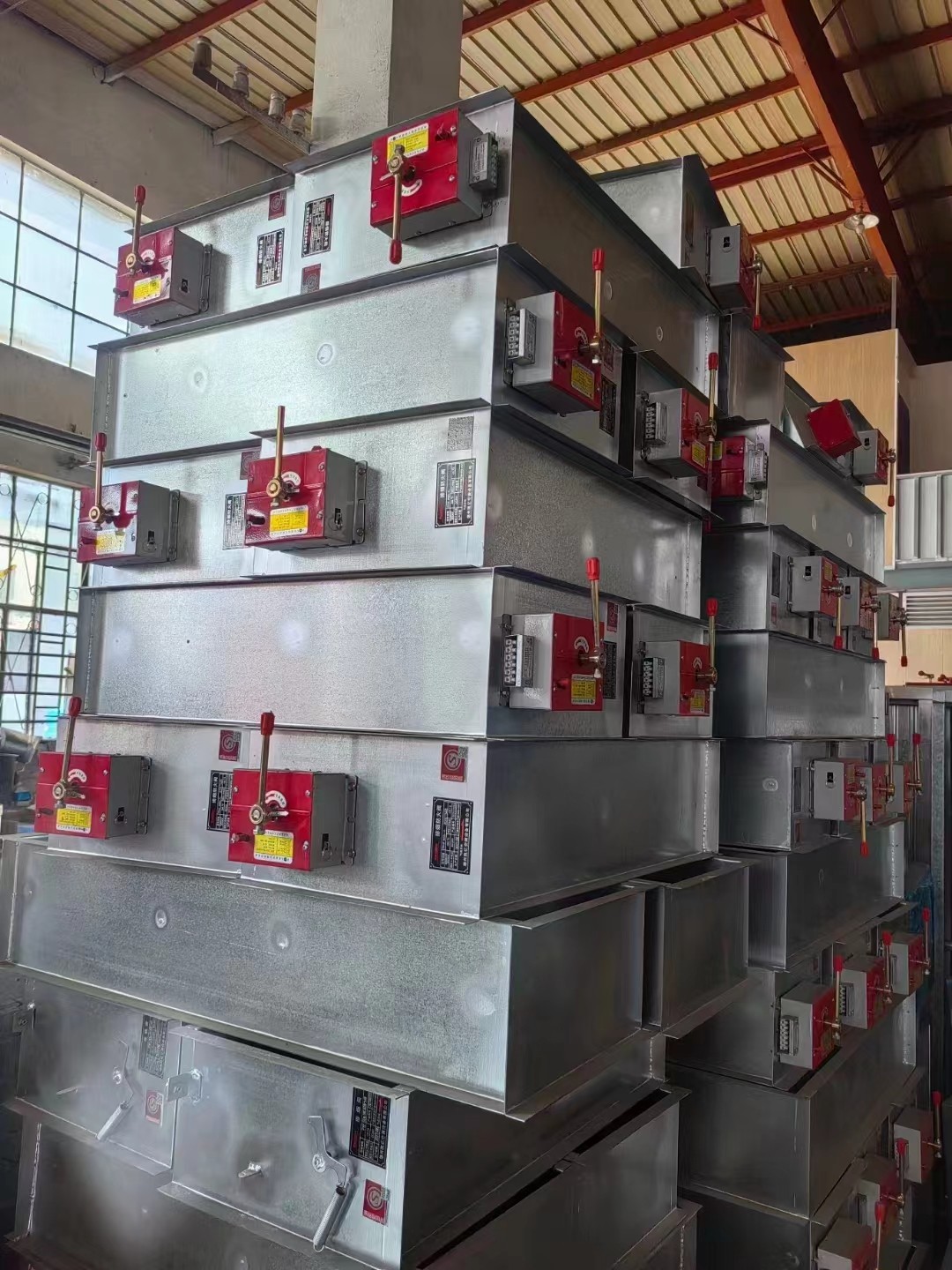 70℃电(sh��)动防火阀在联动安全关�p�M��起到的作用是什么？